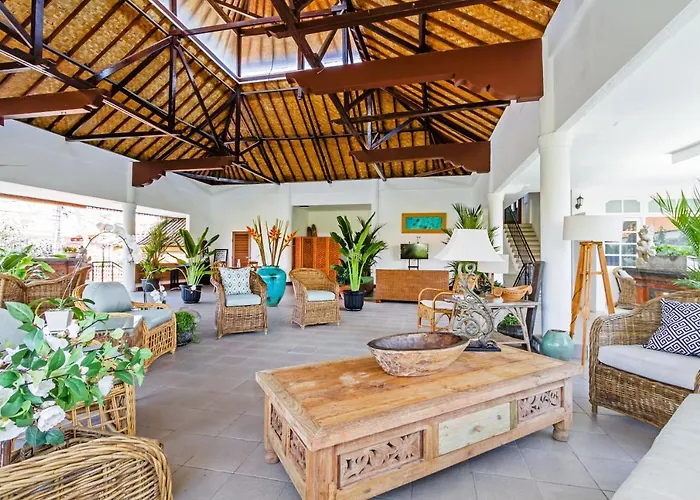 Akaya Bali サヌール
